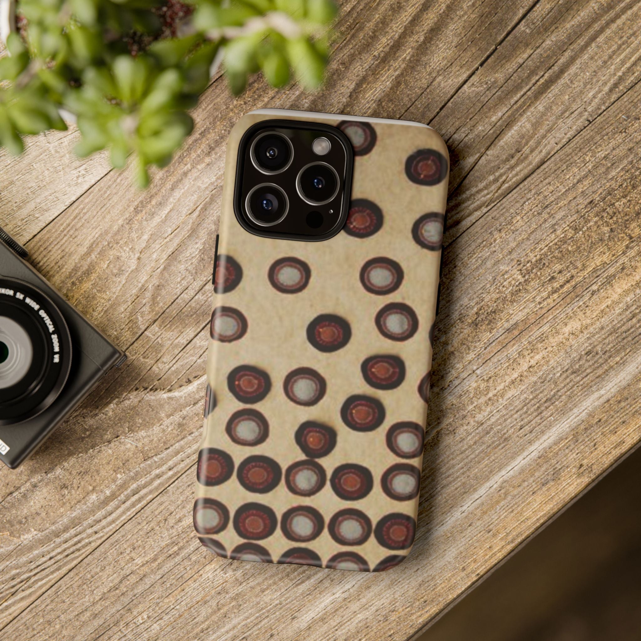 Penny Rug - Retro Dot Pattern Phone Case — Vintage Beige Circles Protective Cover