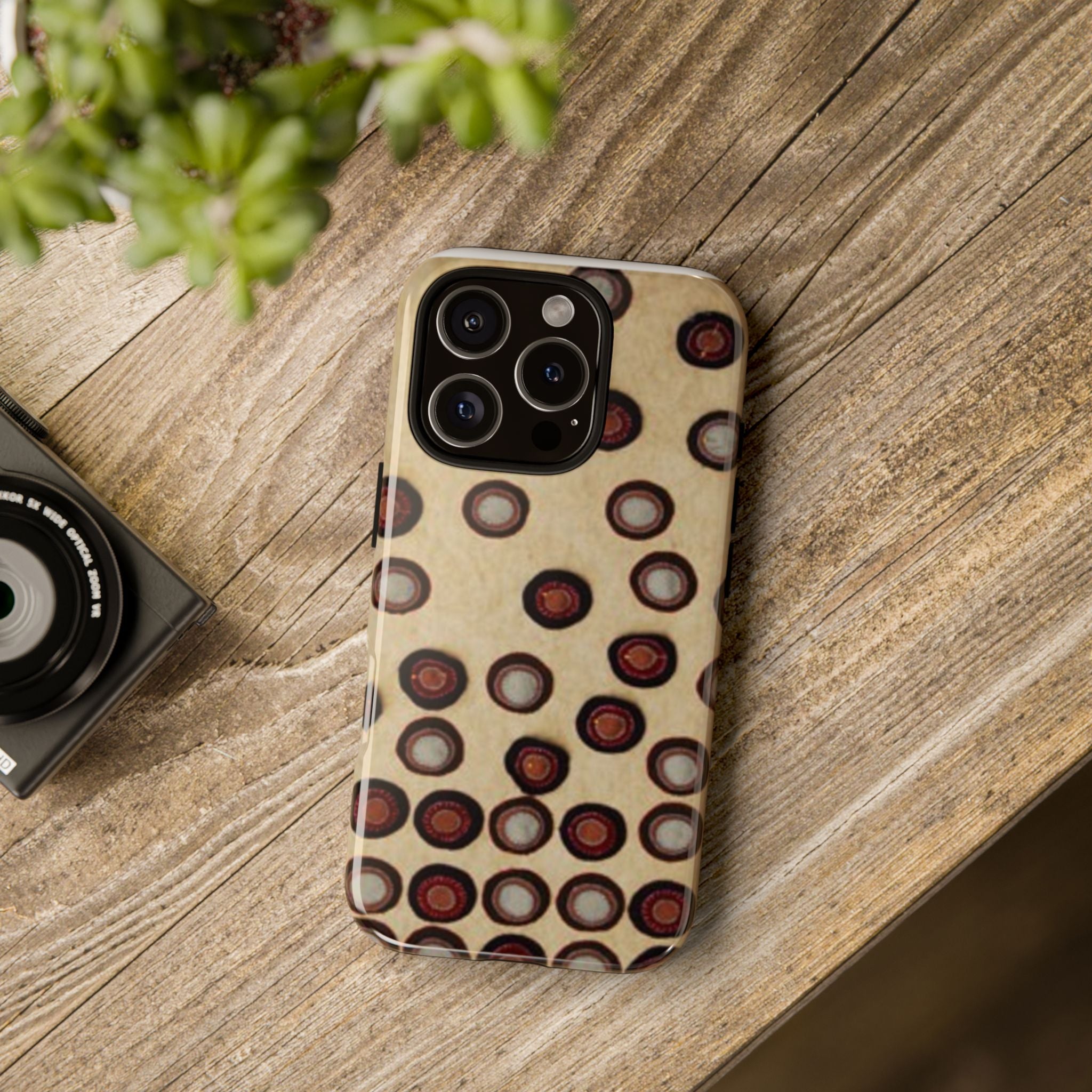 Penny Rug - Retro Dot Pattern Phone Case — Vintage Beige Circles Protective Cover