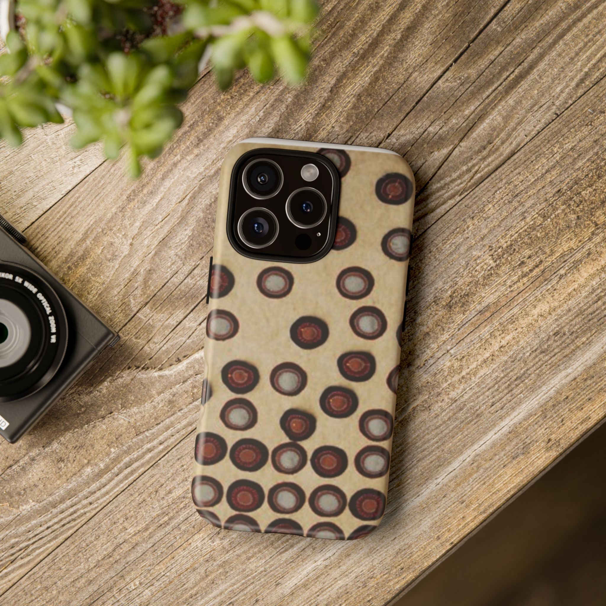 Penny Rug - Retro Dot Pattern Phone Case — Vintage Beige Circles Protective Cover