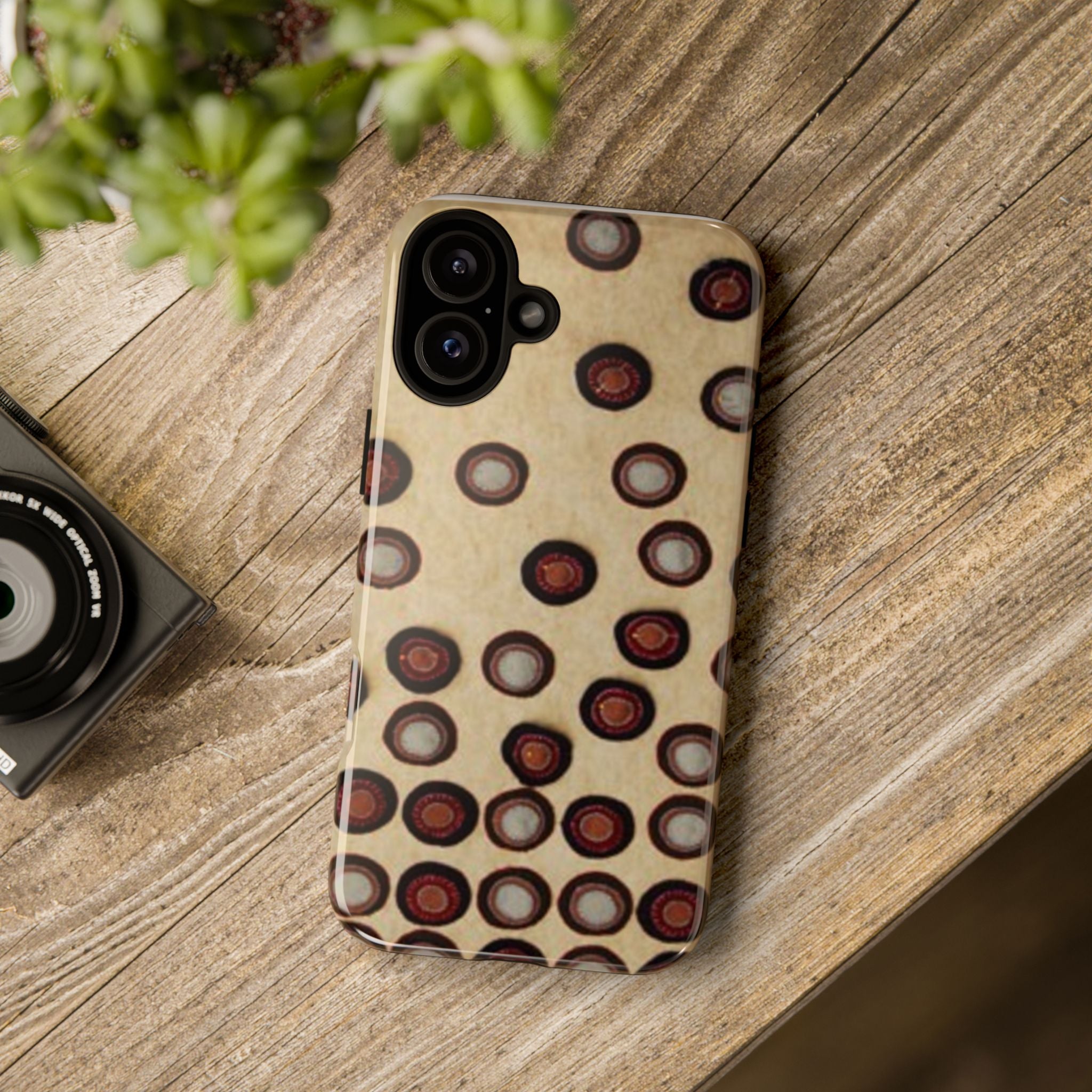 Penny Rug - Retro Dot Pattern Phone Case — Vintage Beige Circles Protective Cover