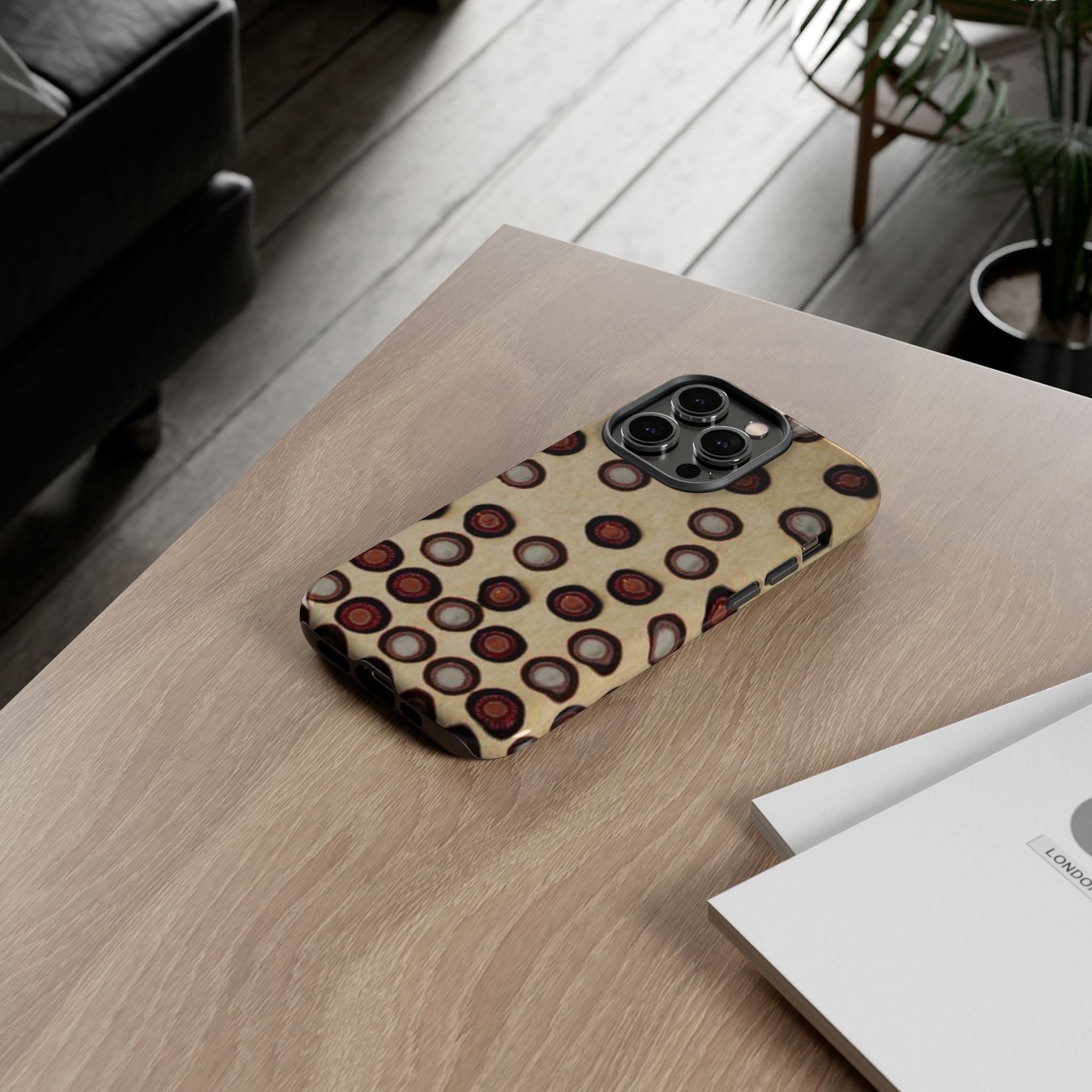 Penny Rug - Retro Dot Pattern Phone Case — Vintage Beige Circles Protective Cover