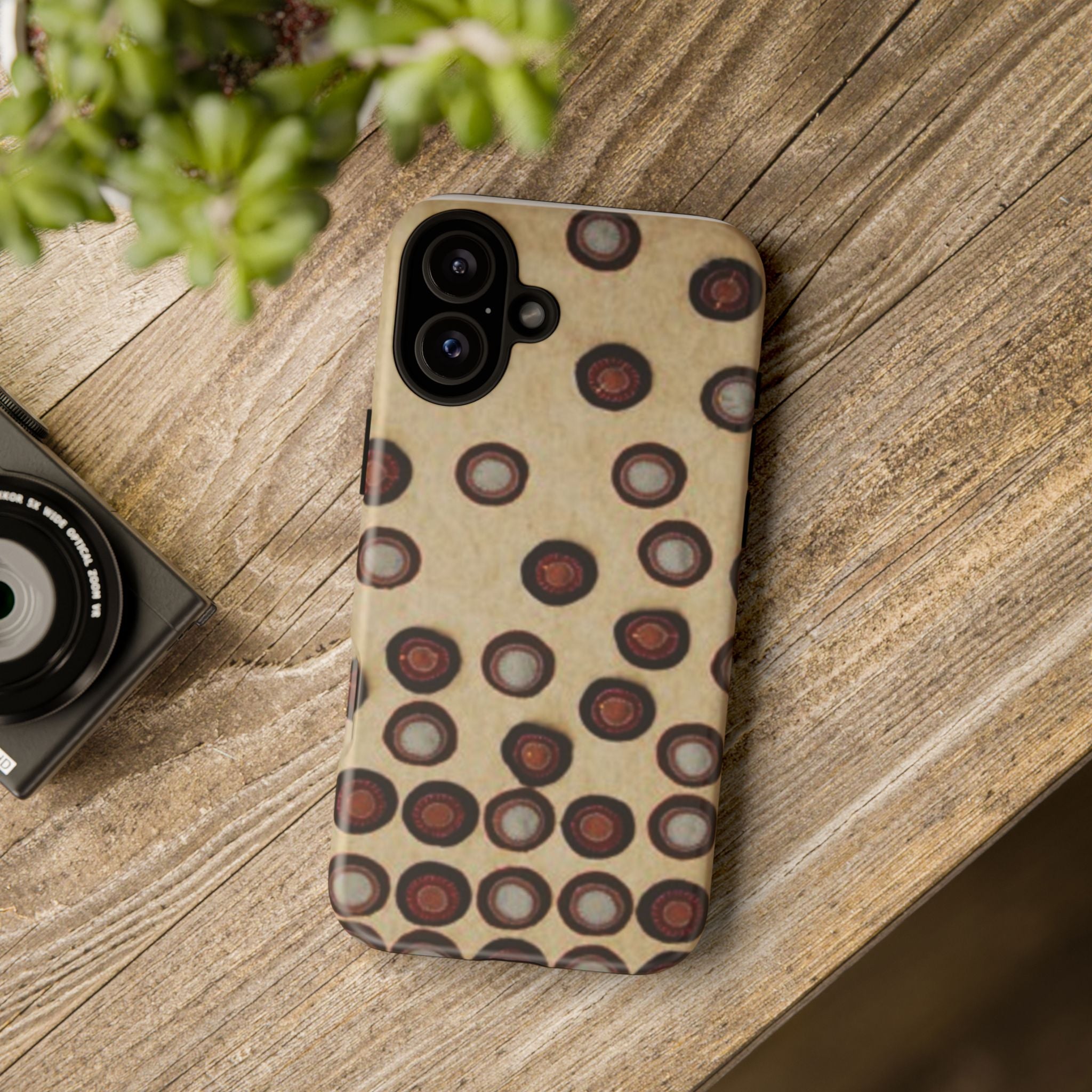 Penny Rug - Retro Dot Pattern Phone Case — Vintage Beige Circles Protective Cover